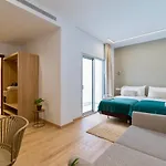 מלון Emete & Coworking By Airnest 3*