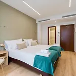 מלון Emete & Coworking By Airnest 3*