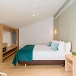 Emete & Coworking By Airnest מלון 3*