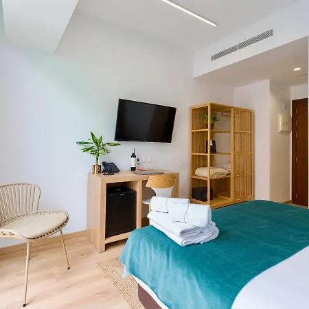 Emete & Coworking By Airnest Hotell