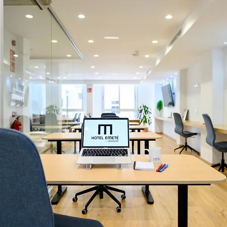 Emete & Coworking By Airnest فندق لاس بالماس دي غران كاناريا
